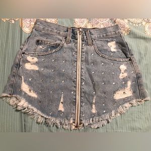 Carmar studded skirt size 26